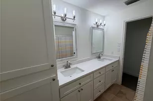 9229 Highedge Cir, Dallas, TX 75238 - Photo 19