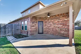401 Eureka Ct, Burleson, TX 76028 - Photo 35