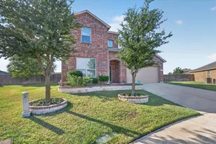401 Eureka Ct, Burleson, TX 76028 - Photo 3