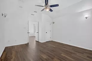 401 Eureka Ct, Burleson, TX 76028 - Photo 25
