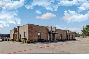 428 Harwood Rd, Bedford, TX 76021 - Photo 1
