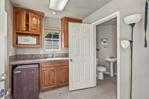 1466 Oakwood Dr, Stephenville, TX 76401 - Photo 29