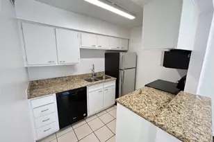 4044 Buena Vista St, Dallas, TX 75204 - Photo 13