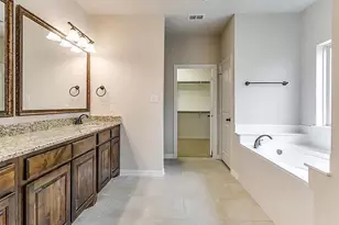 2740 Chimney Rock Rd, Burleson, TX 76028 - Photo 11