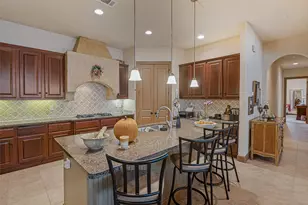 610 Via Ravello, Irving, TX 75039 - Photo 5