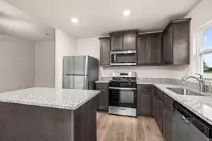 137 N Is Dr, Terrell, TX 75160 - Photo 5