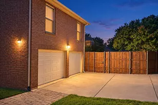 1109 Holly Dr, Carrollton, TX 75010 - Photo 23