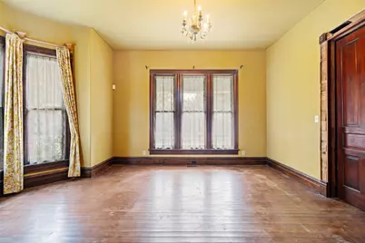 334 W Washington Street, Paris, TX 75460 - Photo 17