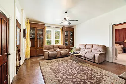 334 W Washington Street, Paris, TX 75460 - Photo 3