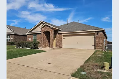 1412 Meadow Creek Drive, Princeton, TX 75407 - Photo 3