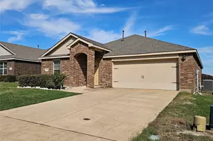 1412 Meadow Creek Dr, Princeton, TX 75407 - Photo 3