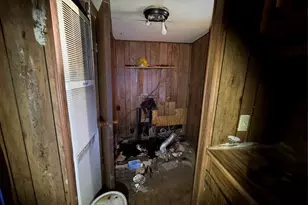 309 Boyd St, Cleburne, TX 76031 - Photo 11
