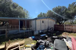 309 Boyd St, Cleburne, TX 76031 - Photo 3