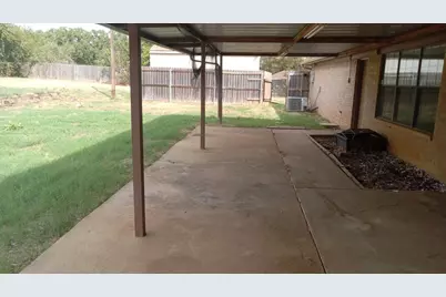 2727 N Hill Terrace, Keene, TX 76031 - Photo 9
