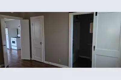 2615 N Elm Street, Denton, TX 76201 - Photo 11