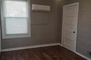2615 N Elm St, Denton, TX 76201 - Photo 29