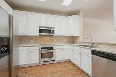 270 Legends Drive, Lewisville, TX 75057 - Photo 5