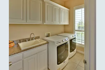 2541 Vineyard Drive, Granbury, TX 76048 - Photo 11