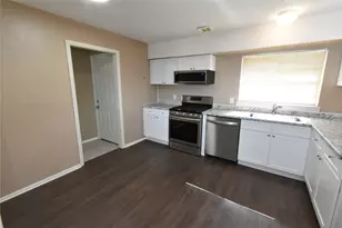 1212 Belvedere Dr, Arlington, TX 76010 - Photo 13