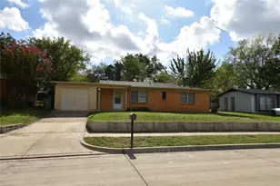 1212 Belvedere Dr, Arlington, TX 76010 - Photo 3