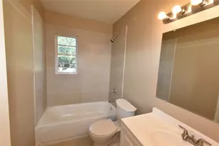 1212 Belvedere Dr, Arlington, TX 76010 - Photo 17
