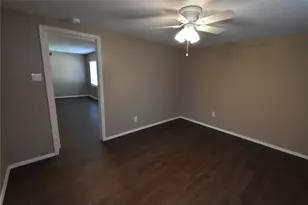 1212 Belvedere Dr, Arlington, TX 76010 - Photo 7