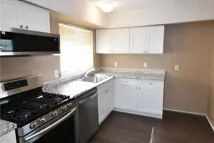 1212 Belvedere Dr, Arlington, TX 76010 - Photo 11