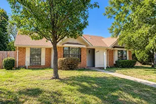 1038 Cedar Run Dr, Duncanville, TX 75137 - Photo 1