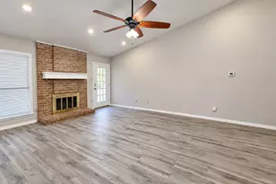 1038 Cedar Run Dr, Duncanville, TX 75137 - Photo 11