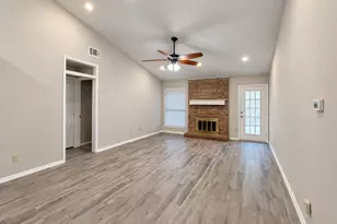 1038 Cedar Run Dr, Duncanville, TX 75137 - Photo 9