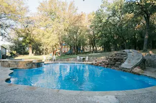355 Carmen St, Reno, TX 76020 - Photo 3