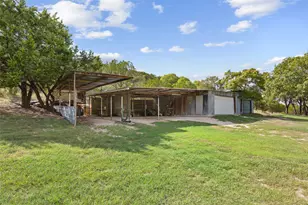 546 County Rd 4147, Cranfills Gap, TX 76637 - Photo 29