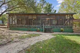 546 County Rd 4147, Cranfills Gap, TX 76637 - Photo 5