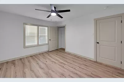 903 E Avenue C, Valley Mills, TX 76689 - Photo 19