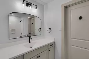 903 E Ave C, Valley Mills, TX 76689 - Photo 15