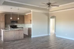 1910 Lake Tahoe Ln, Cleburne, TX 76033 - Photo 3