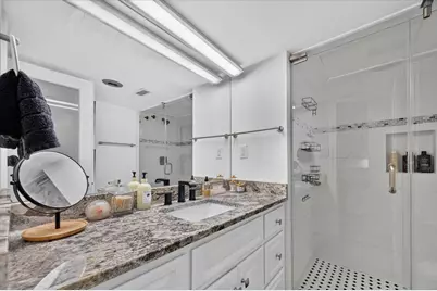 4003 Gilbert Avenue #7, Dallas, TX 75219 - Photo 17