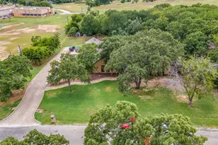 101 Oakwood Dr, Weatherford, TX 76086 - Photo 15