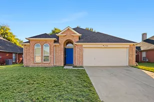 2700 Wandering Oak Dr, Corinth, TX 76208 - Photo 1