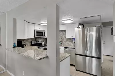 2902 Country Place Circle, Carrollton, TX 75006 - Photo 11