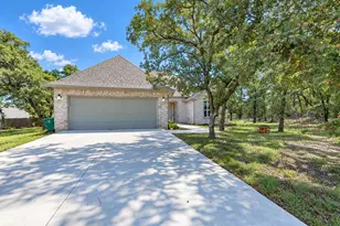 196 Bridwell Ln, Runaway Bay, TX 76426 - Photo 5