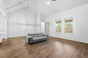 196 Bridwell Ln, Runaway Bay, TX 76426 - Photo 9