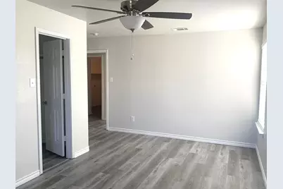 2011 Limestone Drive, Grand Prairie, TX 75052 - Photo 11
