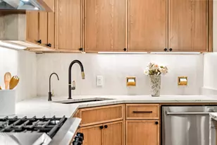 1439 Junior Dr, Dallas, TX 75208 - Photo 13