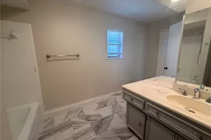 1620 Lexington Pl, Bedford, TX 76022 - Photo 11