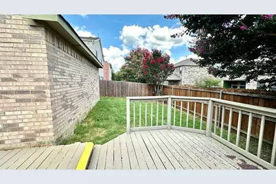 1402 Peregrine Street, Lewisville, TX 75077 - Photo 3