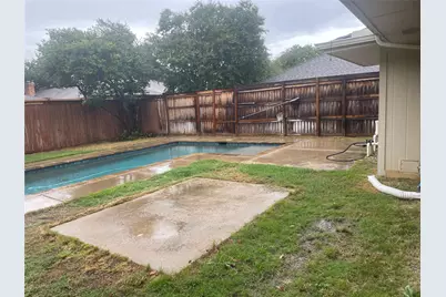 12112 Cross Creek Drive, Dallas, TX 75243 - Photo 7