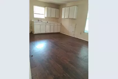 319 W Moore Street, Sherman, TX 75090 - Photo 7
