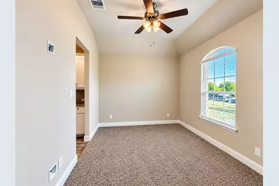 3628 W Walnut Ridge Drive, Grand Prairie, TX 76065 - Photo 5