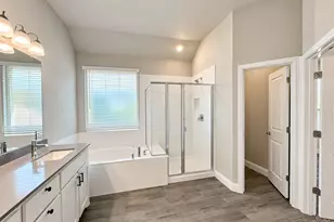 3628 W Walnut Ridge Dr, Grand Prairie, TX 76065 - Photo 15